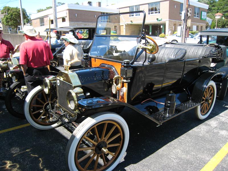 PortWashWine2011